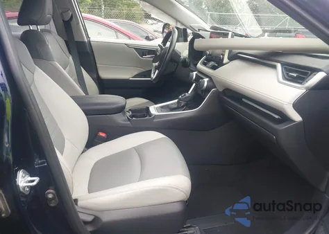 2019 Toyota Rav4 Xle Premium z USA, uszkodzony, nr VIN JTMA1RFV6KD025764